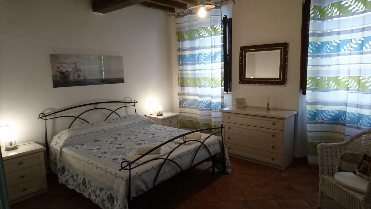 Holiday House Montepulciano - La Piana Bagian luar foto