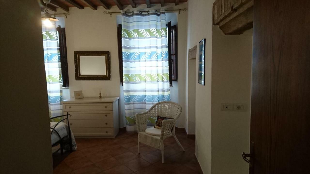 Holiday House Montepulciano - La Piana Bagian luar foto