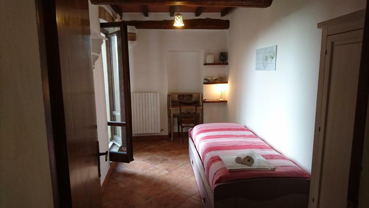 Holiday House Montepulciano - La Piana Bagian luar foto